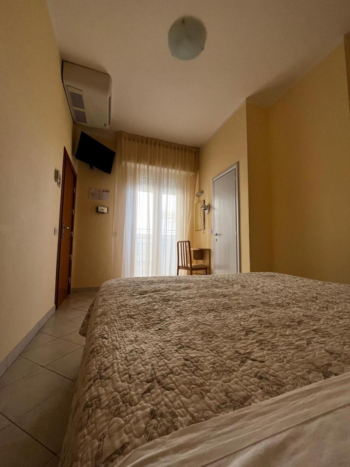 Hotel Giove Dipendenza Hotel Fiamma Cesenatico Eksteriør billede